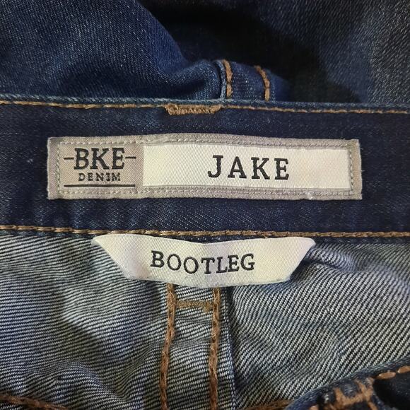 BKE Womens Jake Bootleg Dark Jeans Size 33S - Picture 3 of 7